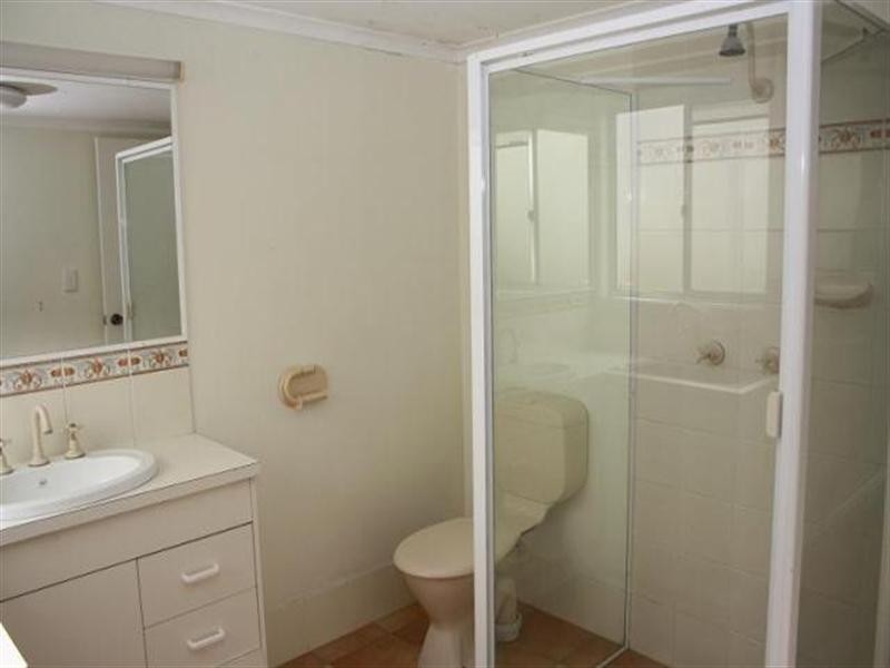 176 Hawken Drive, St Lucia QLD 4067