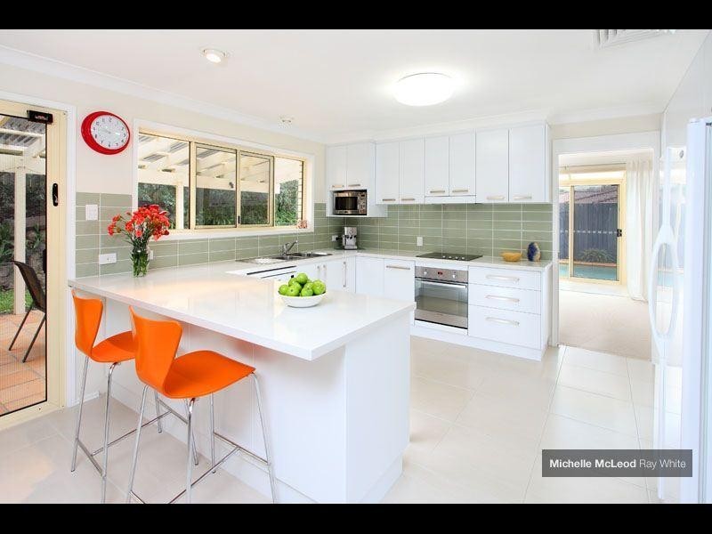 3 Kagoola Close, Chapel Hill QLD 4069