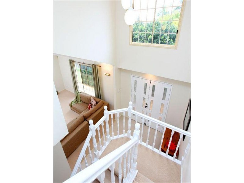 3 Kagoola Close, Chapel Hill QLD 4069