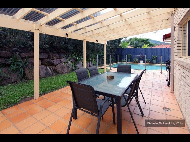 3 Kagoola Close, Chapel Hill QLD 4069