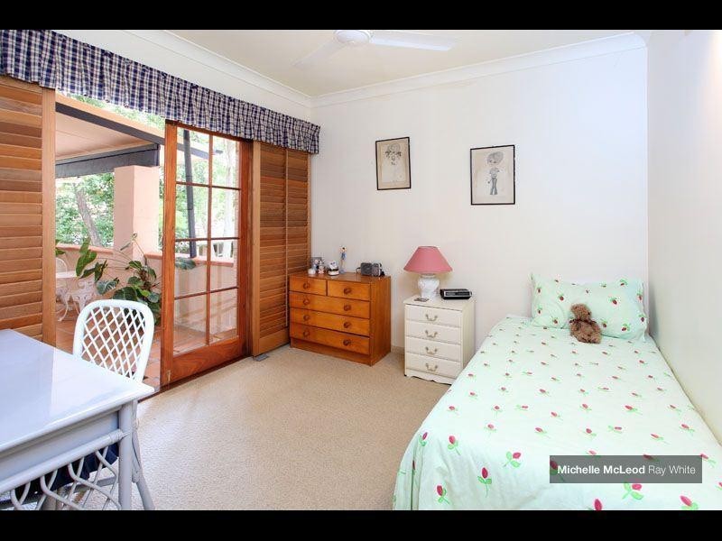 1B Bina Street, Chapel Hill QLD 4069