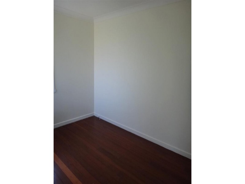 27 Saunders Street, Indooroopilly QLD 4068