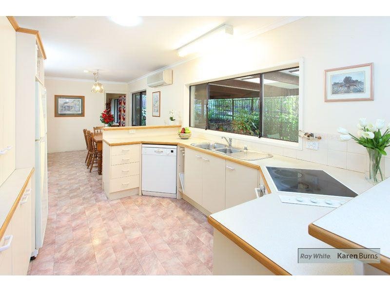 5 Bejimba Street, Kenmore QLD 4069