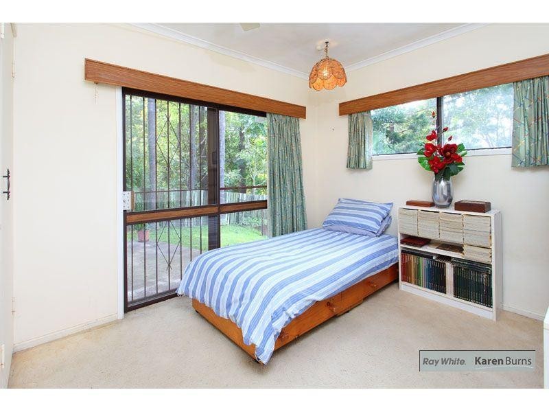 5 Bejimba Street, Kenmore QLD 4069