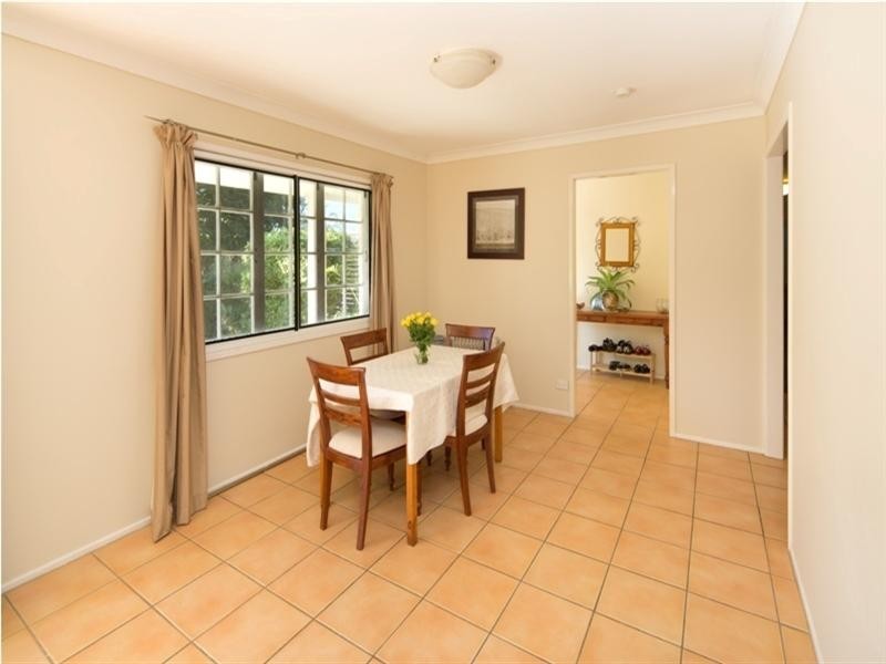 14 Rialanna Street, Kenmore QLD 4069