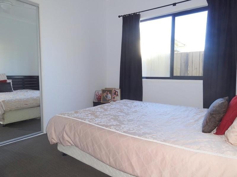 15 Manson Parade, Yeronga QLD 4104