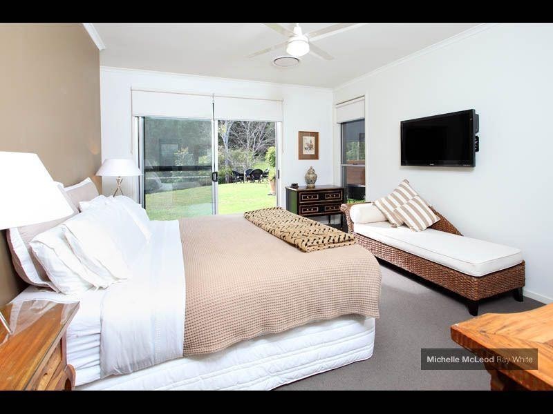 24 Olivia Place, Pullenvale QLD 4069