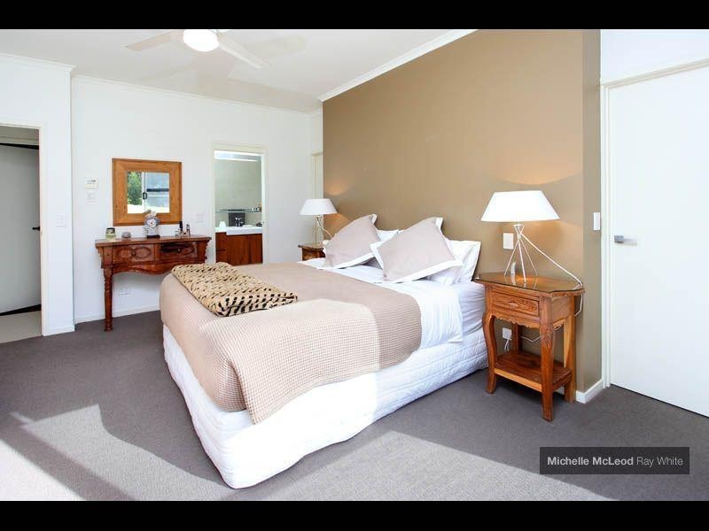 24 Olivia Place, Pullenvale QLD 4069