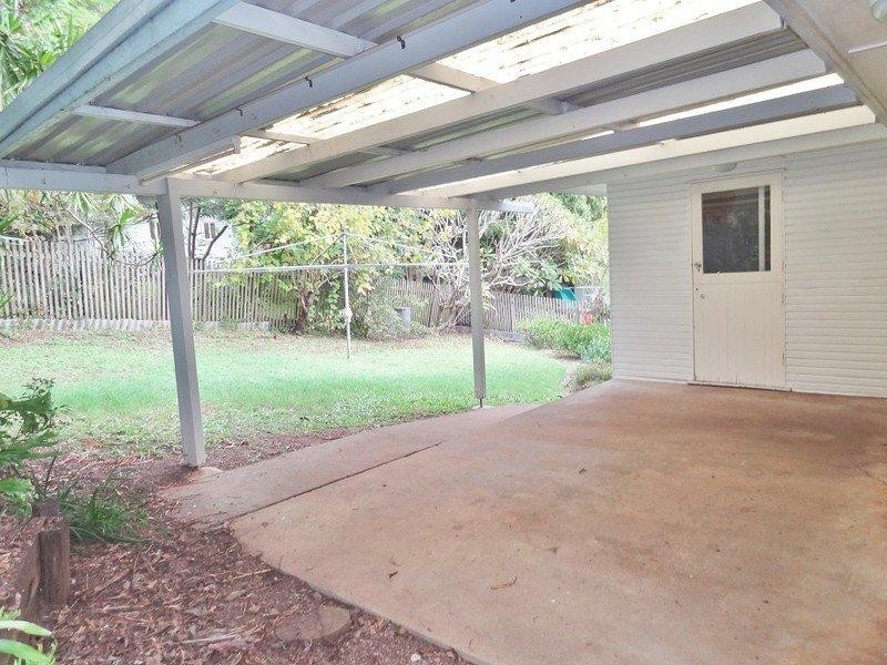 14 Noreen Street, Chapel Hill QLD 4069