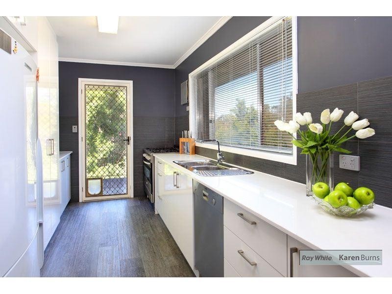 3 Wandella Street, Chapel Hill QLD 4069