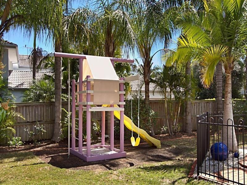 106 Kintyre Street, Brookfield QLD 4069