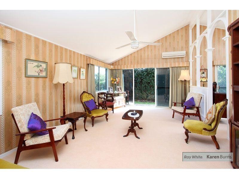 61 Sunset Road, Kenmore QLD 4069