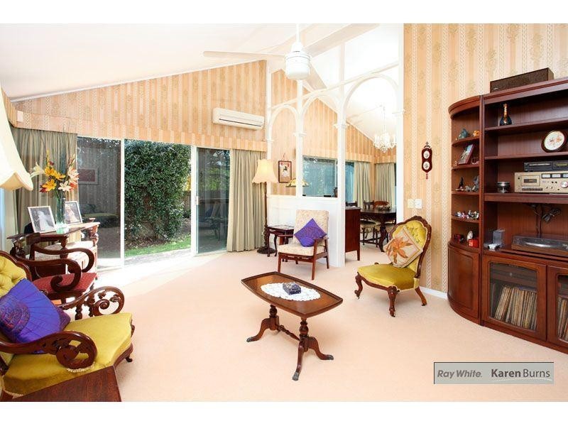 61 Sunset Road, Kenmore QLD 4069