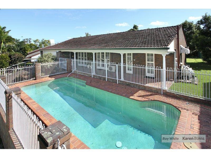 61 Sunset Road, Kenmore QLD 4069