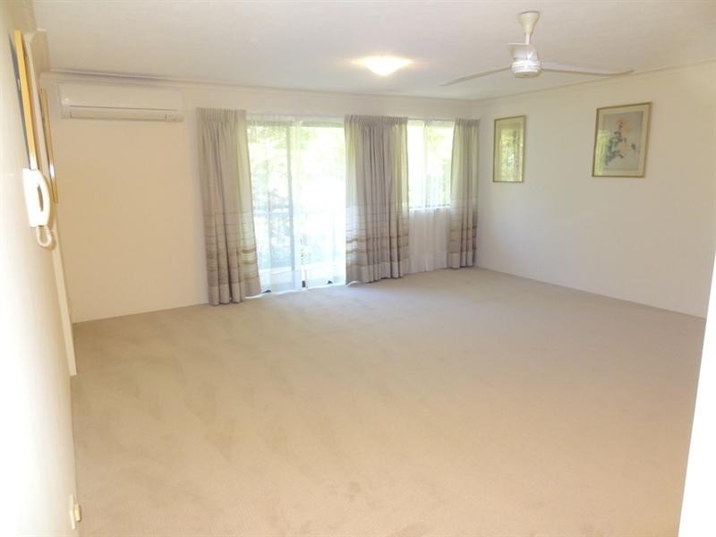 11/15 Earle Lane, Toowong QLD 4066