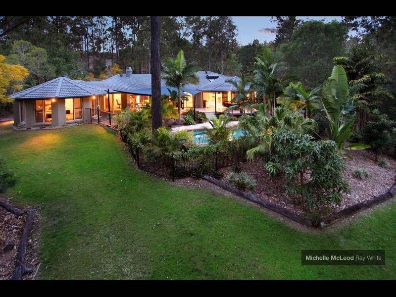 190 Tinarra Crescent, Kenmore Hills QLD 4069