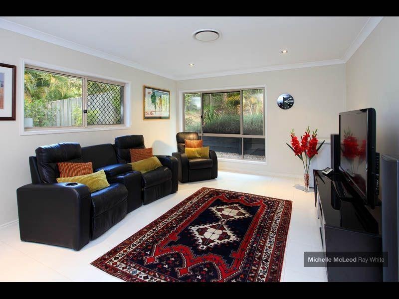 190 Tinarra Crescent, Kenmore Hills QLD 4069