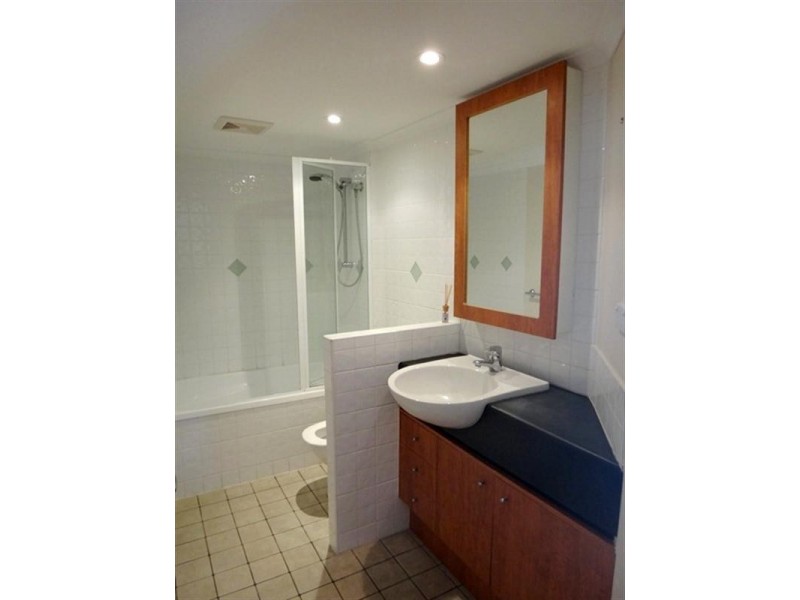 4/53 Warren Street, St Lucia QLD 4067