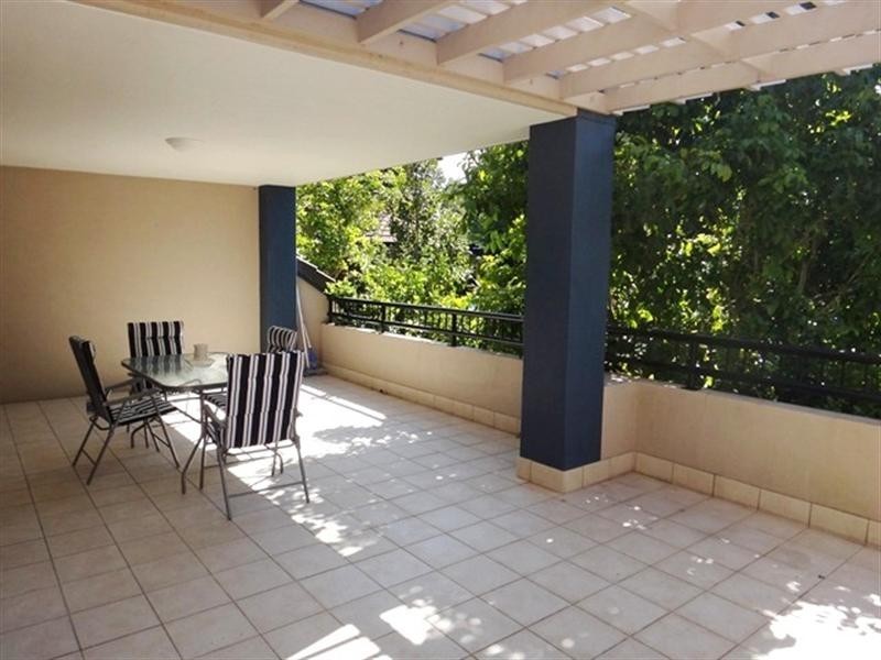 4/53 Warren Street, St Lucia QLD 4067