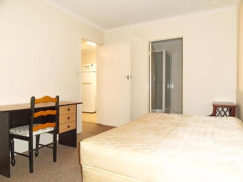 5/153 Clarence Road, Indooroopilly QLD 4068