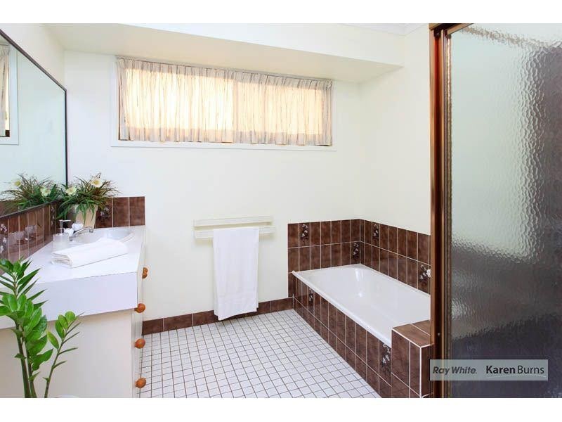 3 Job Street, Chapel Hill QLD 4069