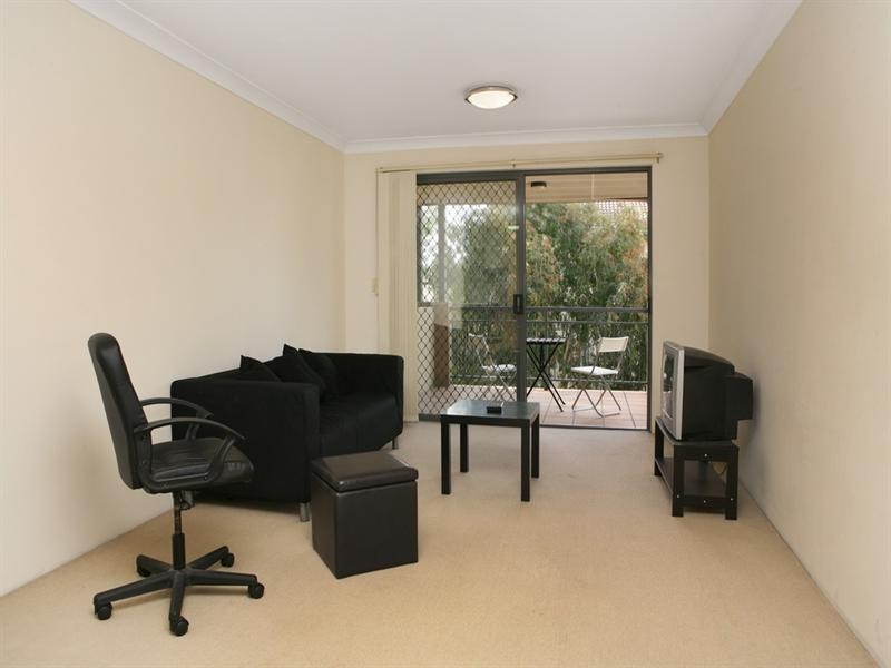 31/300 Sir Fred Schonell Drive, St Lucia QLD 4067