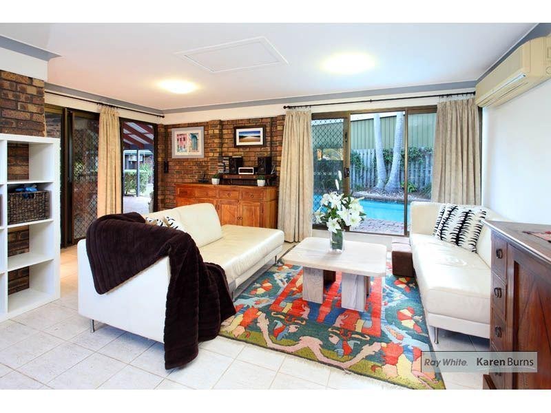 10 Ardell Street, Kenmore QLD 4069