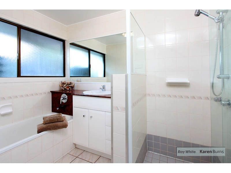 10 Ardell Street, Kenmore QLD 4069