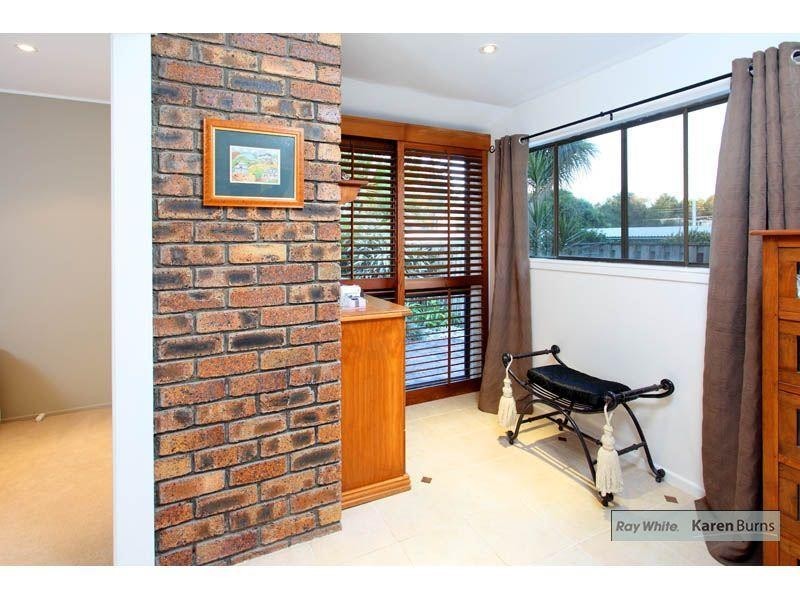 10 Ardell Street, Kenmore QLD 4069