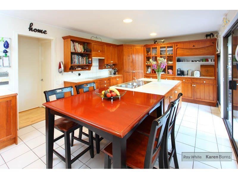 10 Ardell Street, Kenmore QLD 4069