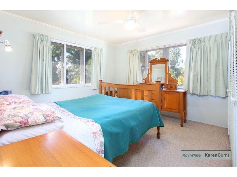 13 Ijong Street, Kenmore QLD 4069