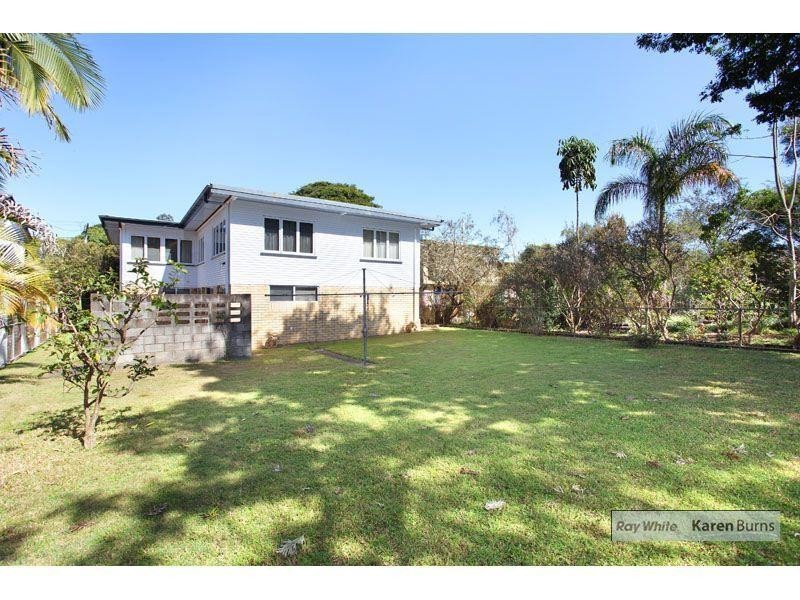 13 Ijong Street, Kenmore QLD 4069