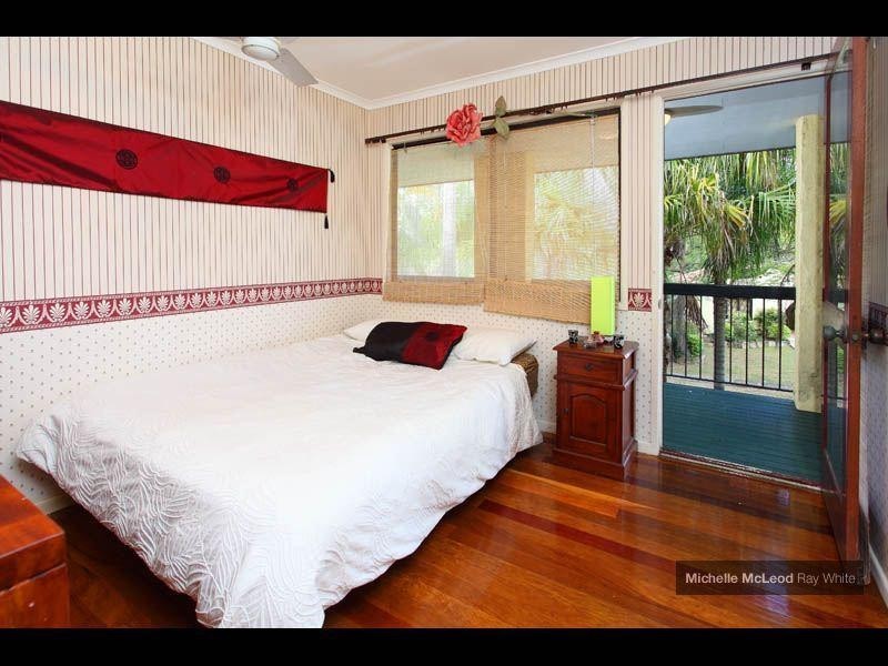 1 Atlas Place, Chapel Hill QLD 4069