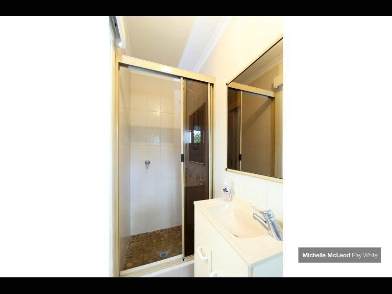 1 Atlas Place, Chapel Hill QLD 4069