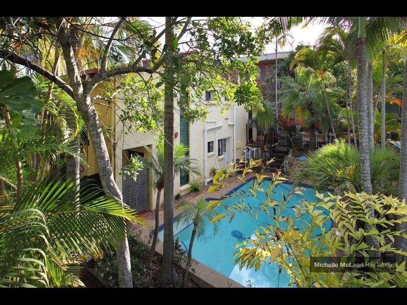 1 Atlas Place, Chapel Hill QLD 4069