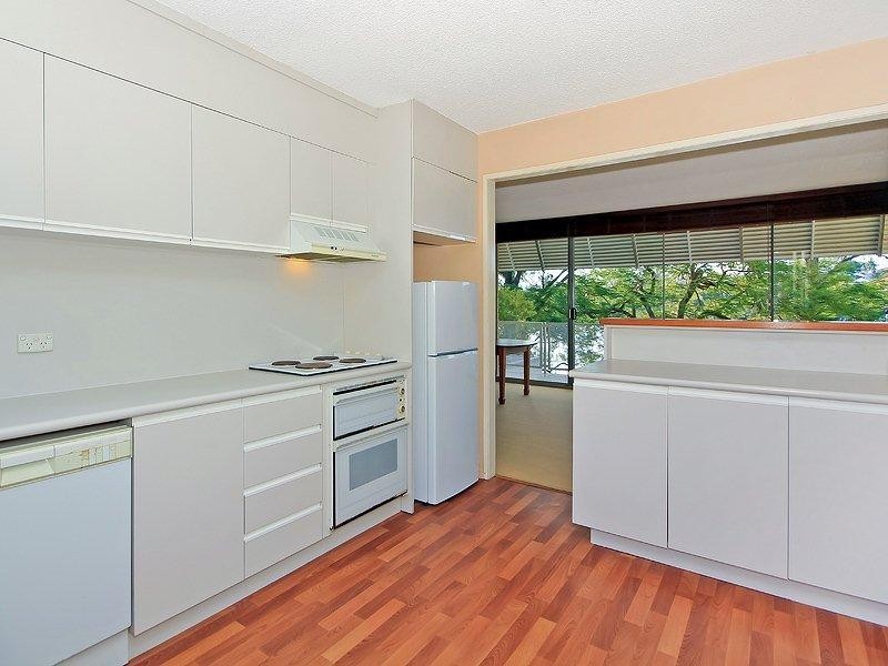 1/146 Macquarie Street, St Lucia QLD 4067