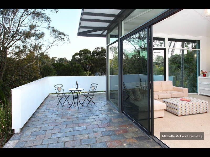 13 Yeoman Street, Chapel Hill QLD 4069