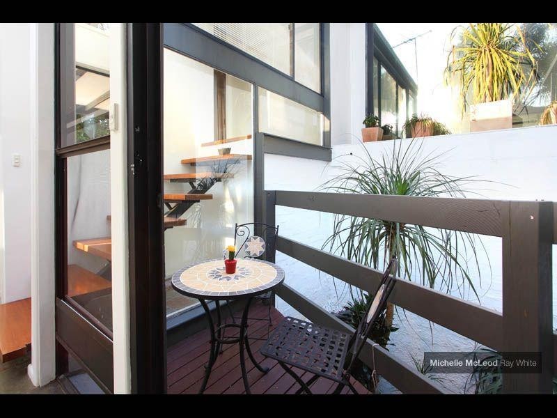 13 Yeoman Street, Chapel Hill QLD 4069