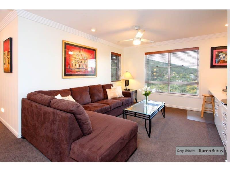 393 Bielby Road, Kenmore Hills QLD 4069