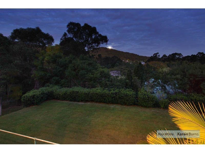 393 Bielby Road, Kenmore Hills QLD 4069