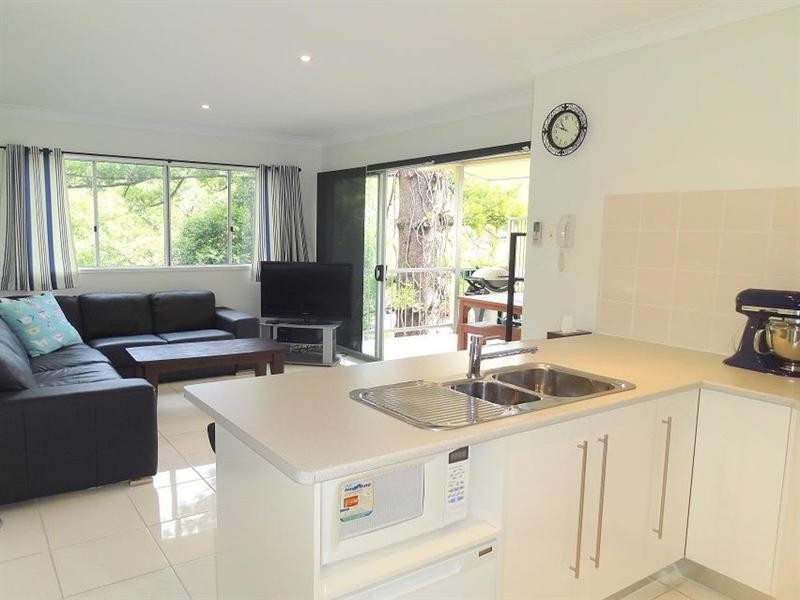 8/15 Adsett Street, Taringa QLD 4068