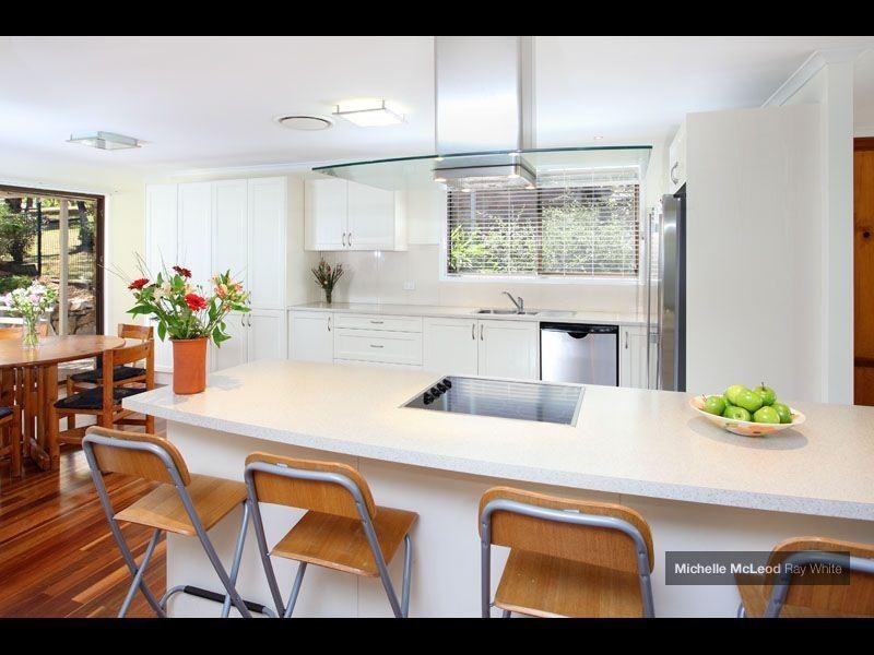 8 Spearwood Place, Chapel Hill QLD 4069