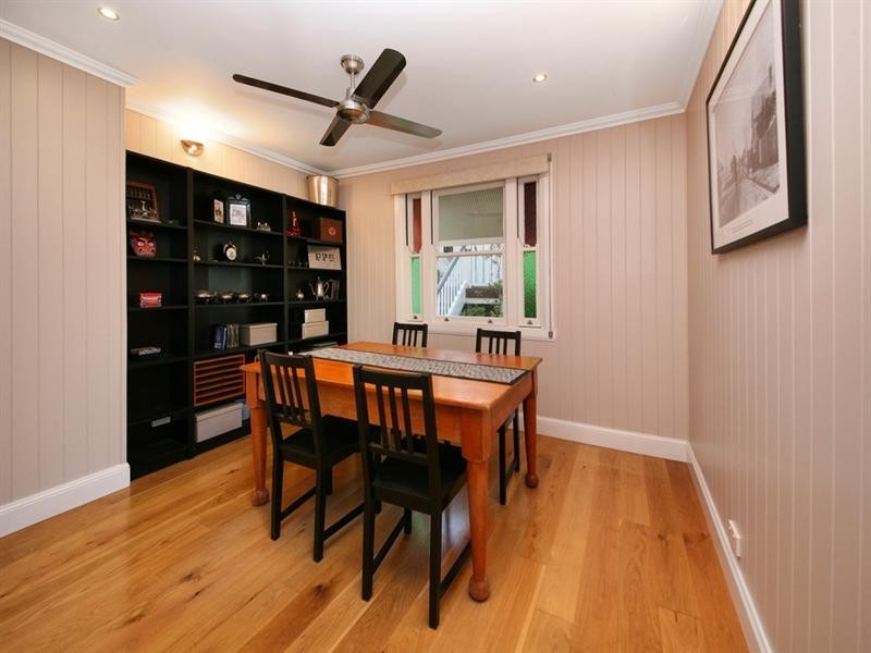 7 Sleath Street, Toowong QLD 4066