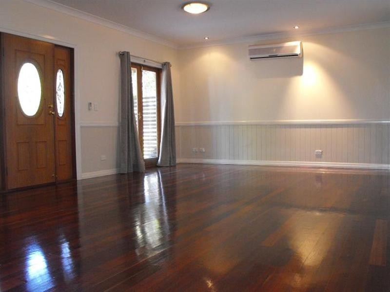 9A Priory Street, Indooroopilly QLD 4068