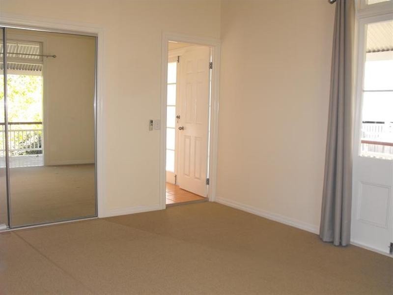 9A Priory Street, Indooroopilly QLD 4068