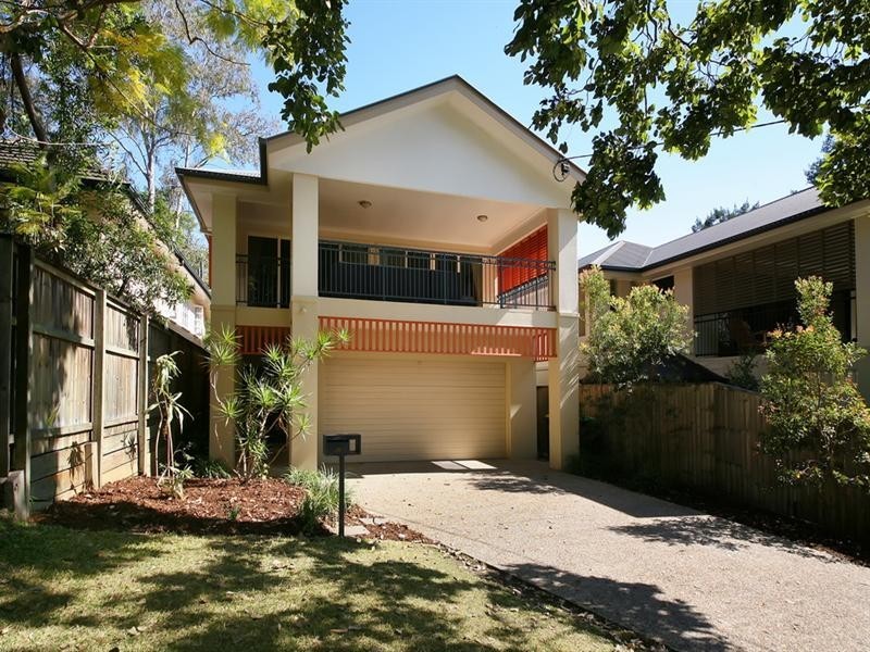 139 Carmody Road, St Lucia QLD 4067