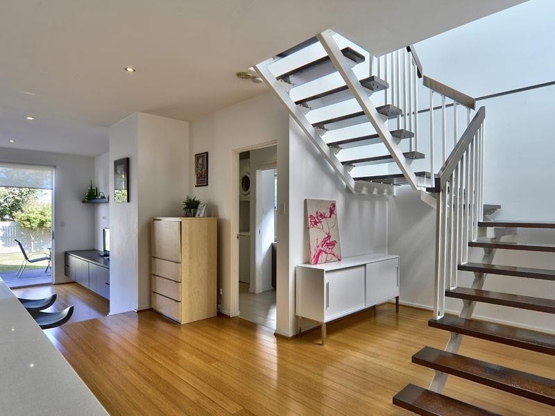 74 King Arthur Terrace, Tennyson QLD 4105