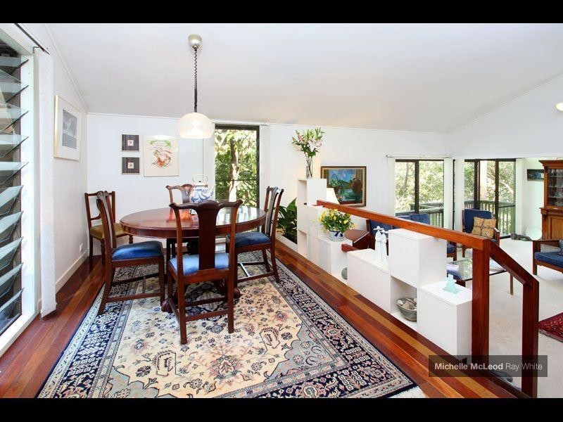 15 Columbia Street, Chapel Hill QLD 4069