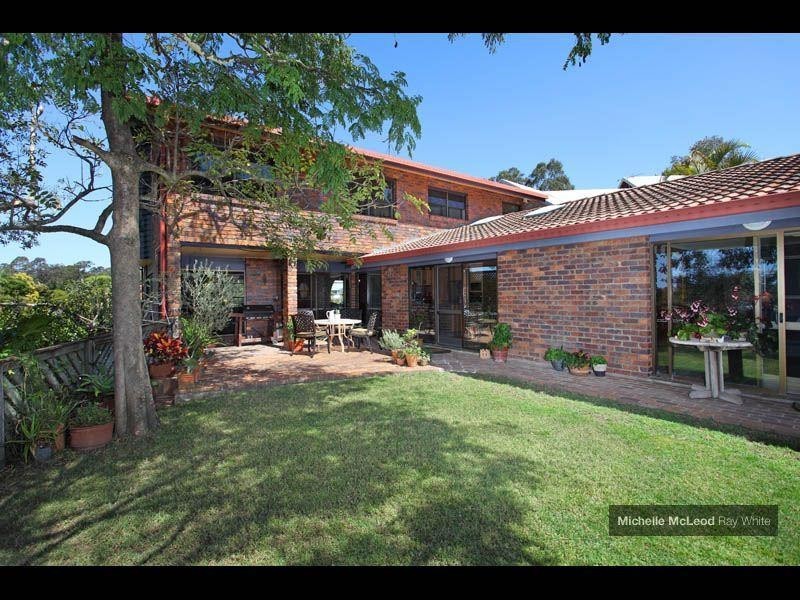 19 Morningview Street, Chapel Hill QLD 4069