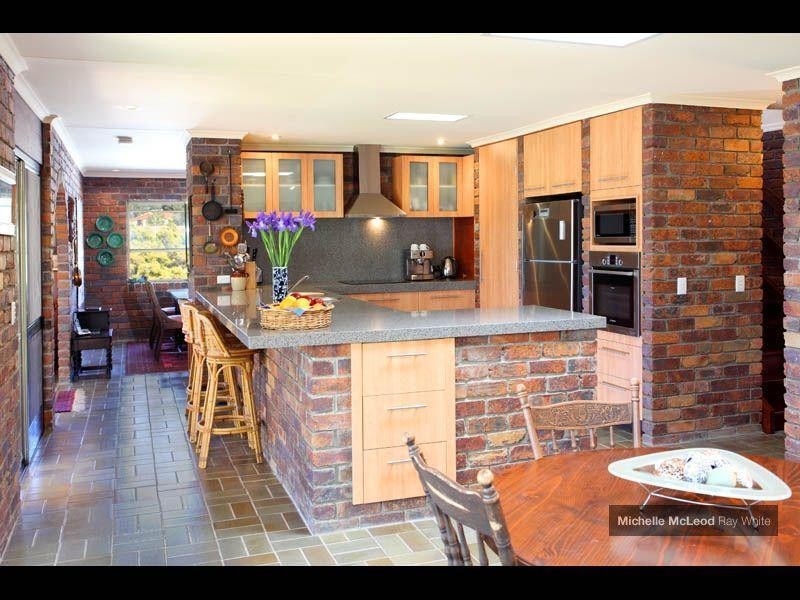 19 Morningview Street, Chapel Hill QLD 4069